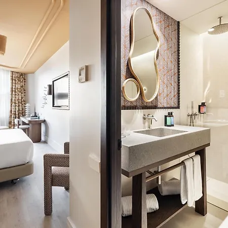 One Shot Puerta Ruzafa 4*